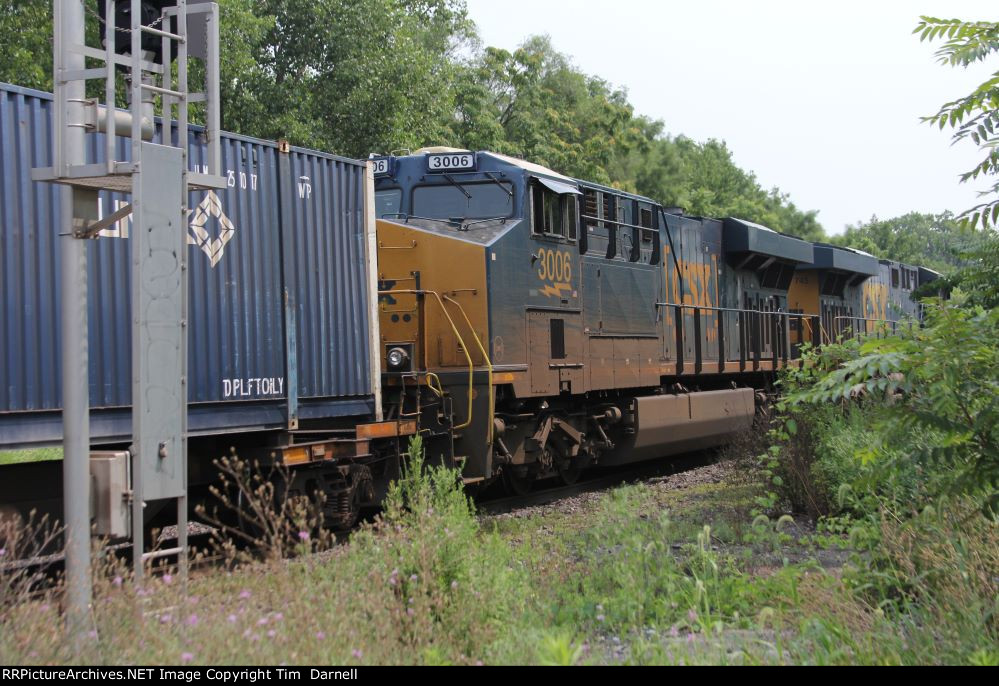 CSX 3006 on I008